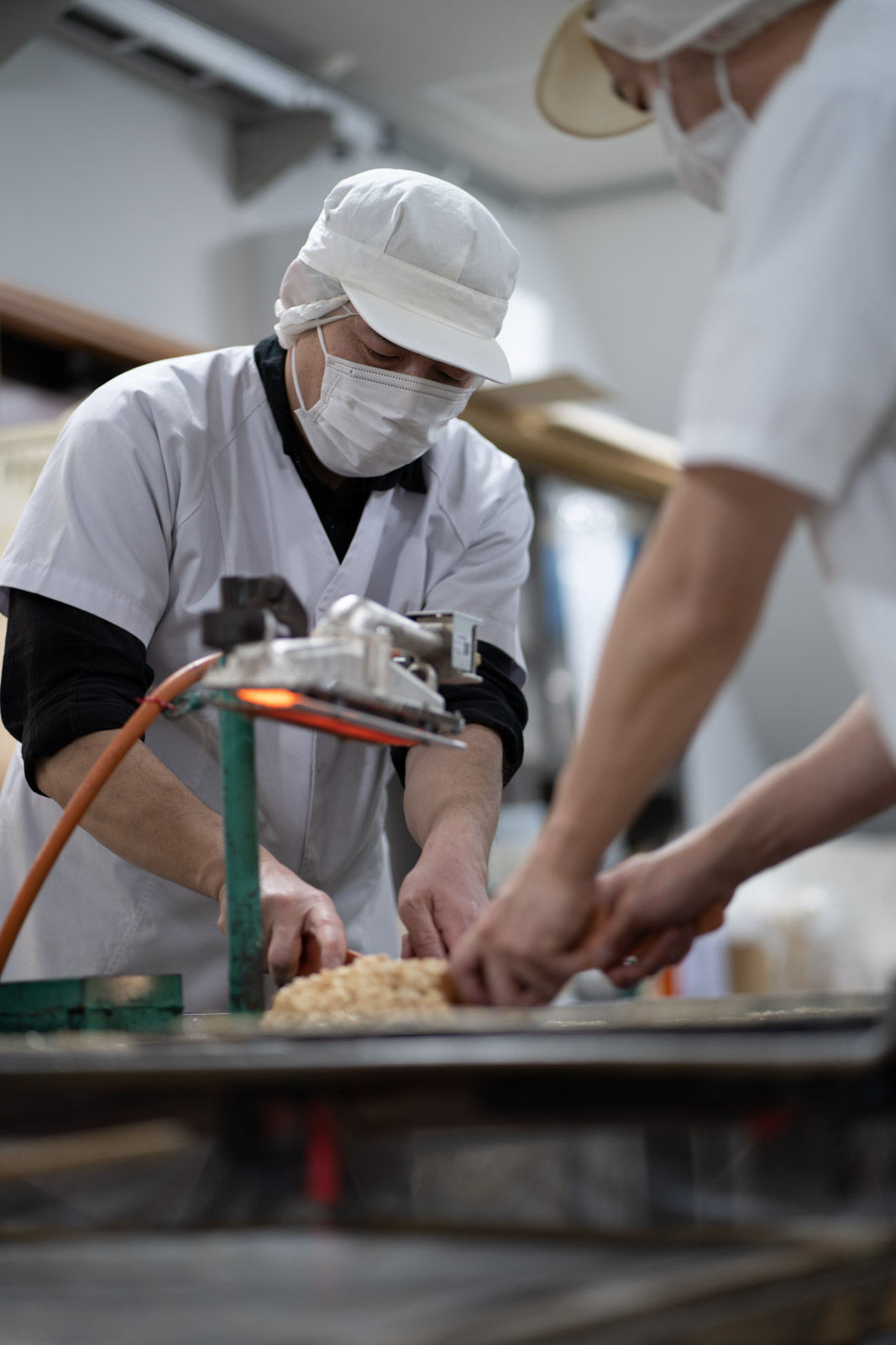 伝統工法でつくる駄菓子
